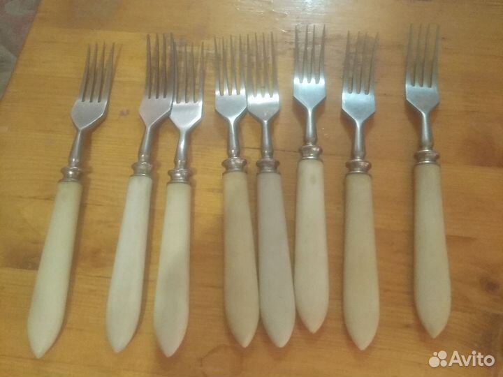 Вилки СССР с белыми ручками