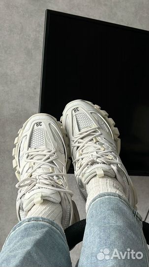 Кроссовки balenciaga track 1 белые premium