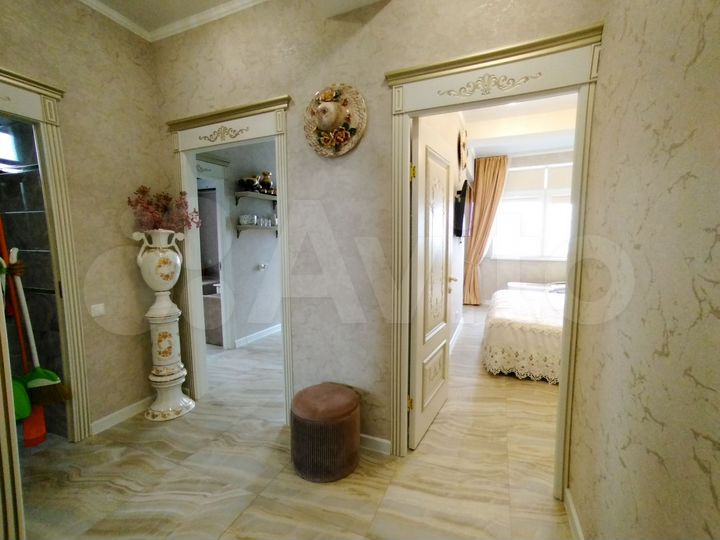 2-к. квартира, 57 м², 6/9 эт.