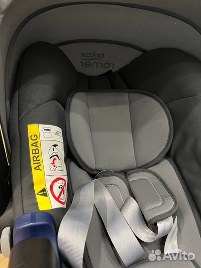 Автокресло 0+ Britax Romer Baby Safe i-size +база