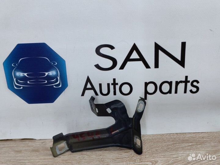 Кронштейн крыла левый Bmw 3 F30 N20B20 2012