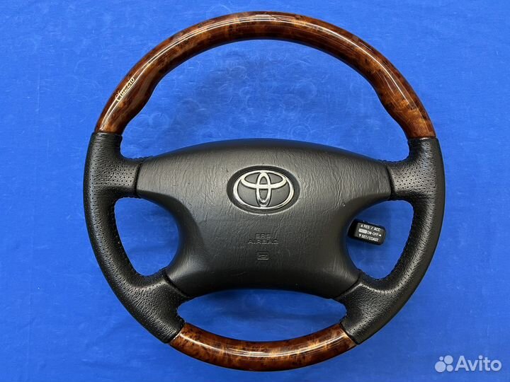 Анатомический руль под дерево Toyota Camry 30