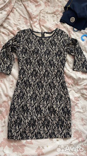 Много платьев 42-44 смотреть далее