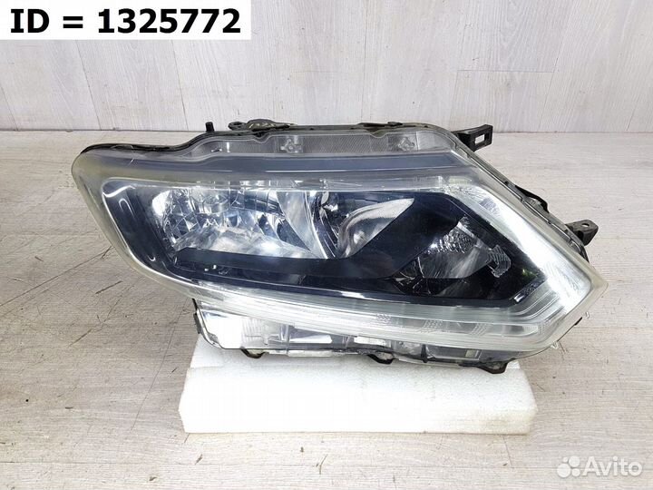 Фара правая Nissan X-Trail T32 2013-2019