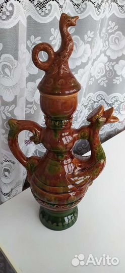 Глиняный кувшин