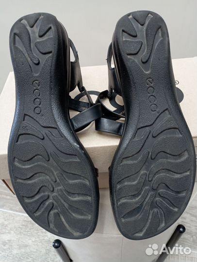 Босоножки женские