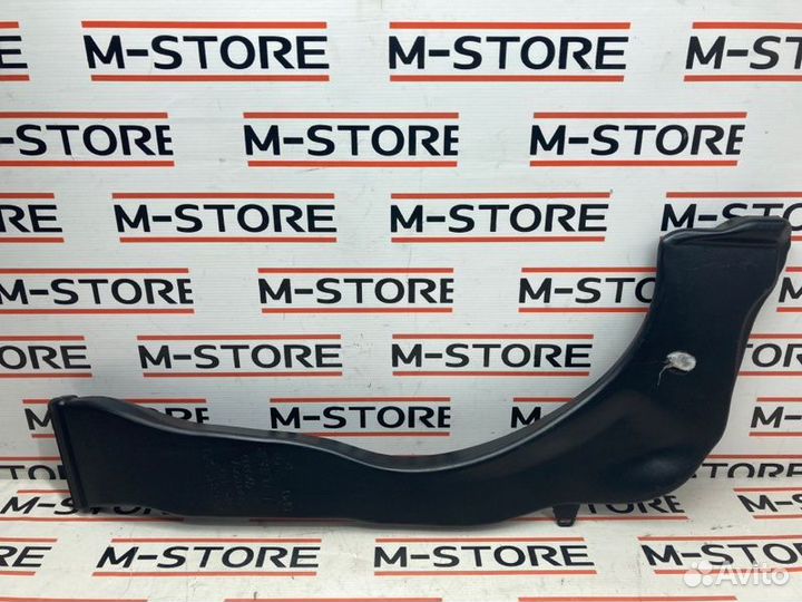 Воздуховод печки передний правый Volkswagen