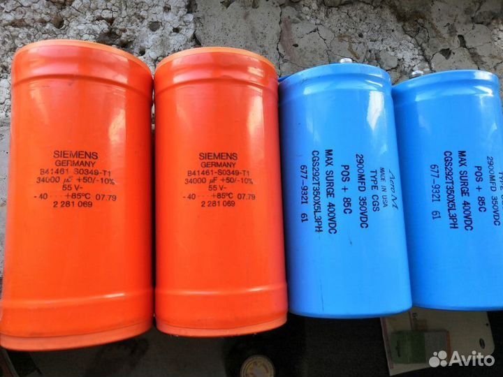 Электролитические конденсаторы разные