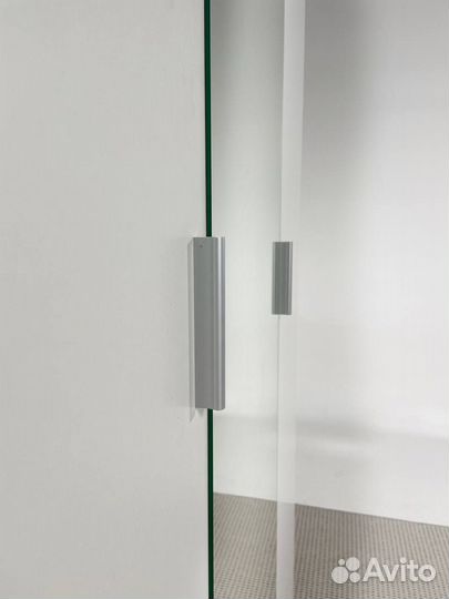 Шкаф трехстворчатый