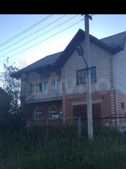 Коттедж 170 м² на участке 15 сот.