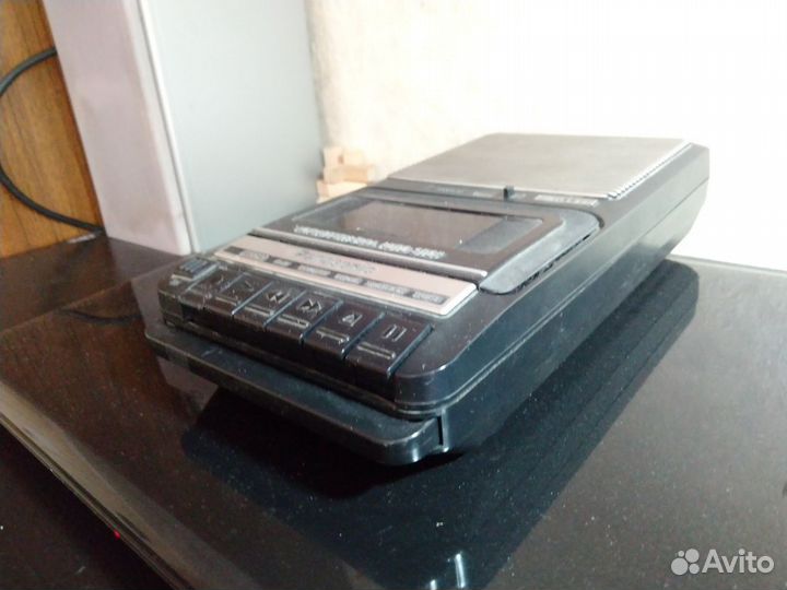 Кассетный магнитофон-диктофон Panasonic RQ-2102