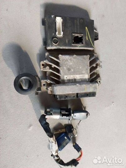 Эбу, блок управления Renault Sandero