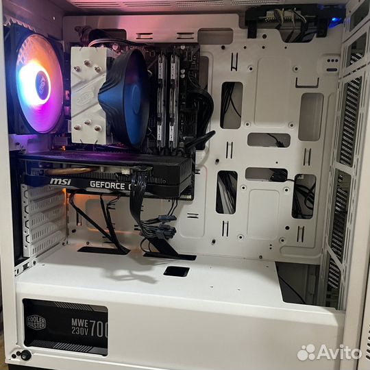 Игровой компьютер с монитором