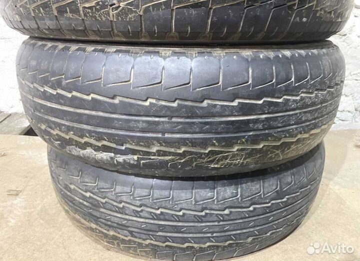 Kumho Road Venture ST KL11 225/75 R16 104H