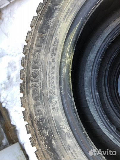 Nokian Tyres Hakkapeliitta 5 215/60 R17