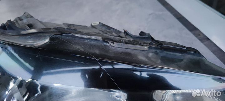 Фара передняя правая на volkswagen polo