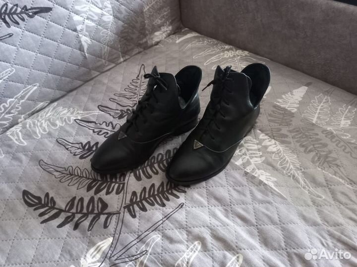 Ботинки женские