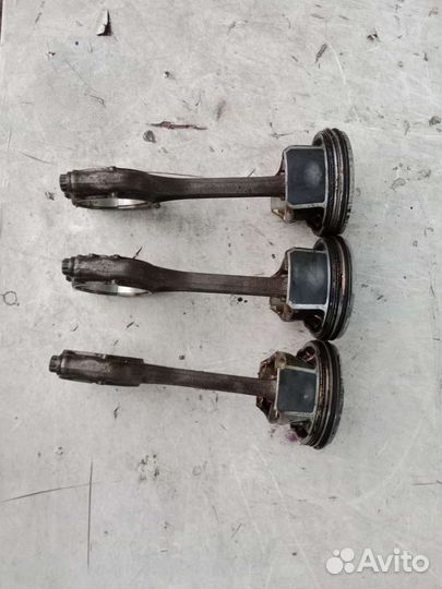 Поршень с шатуном Polo Rapid Octavia A7 1.6