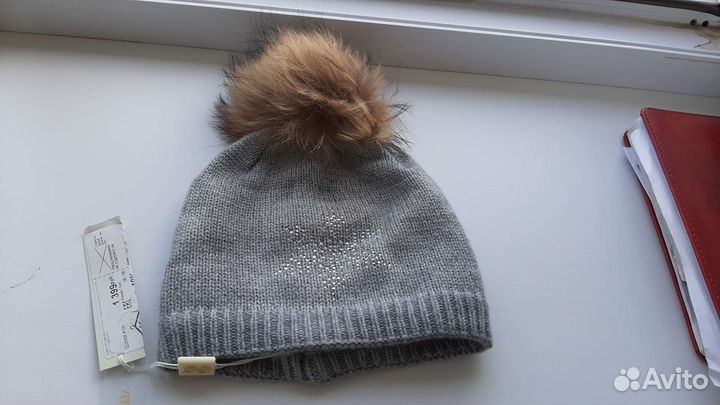 Шапка для девочки новая