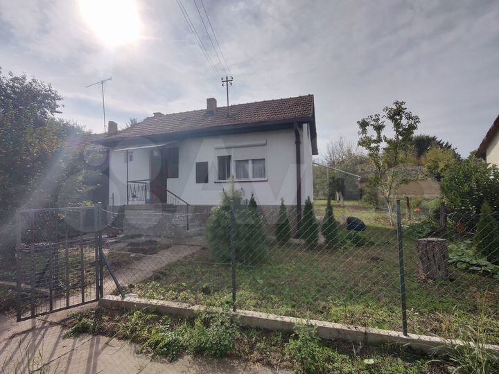 Дом 39 м² на участке 400 м² (Сербия)