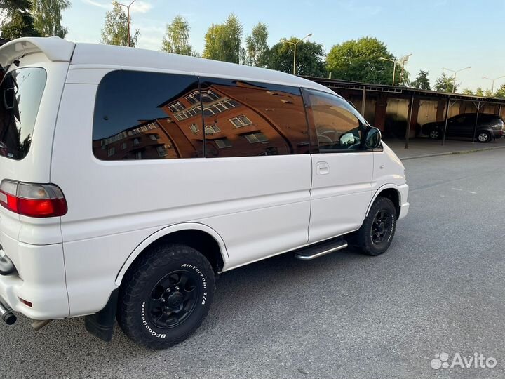 Mitsubishi Delica 3.0 AT, 2005, 200 000 км