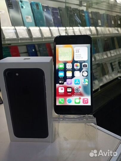 iPhone 7, 32 ГБ