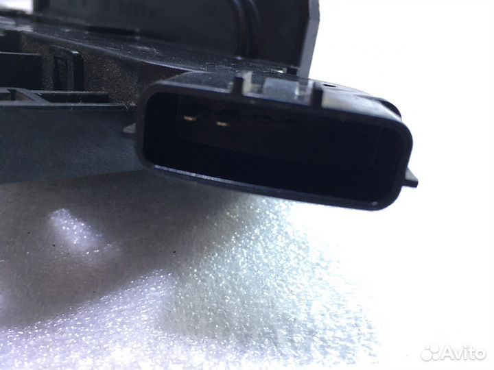 Замок двери Nissan Almera G15 зад лево