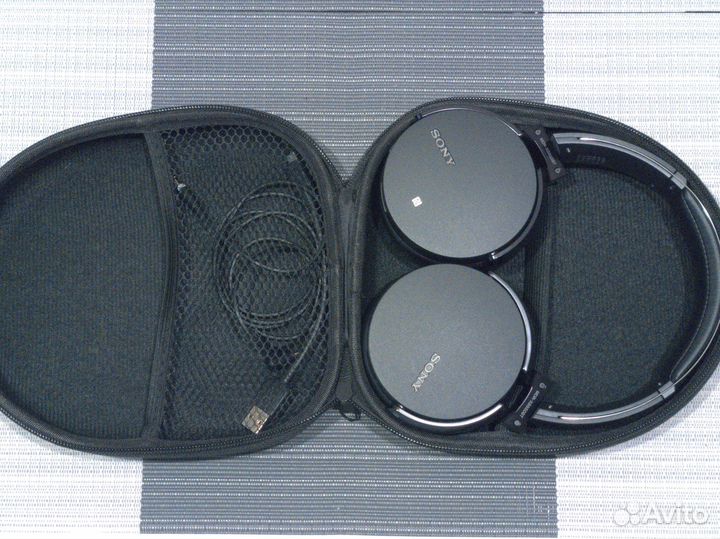 Sony MDR-XB950BT