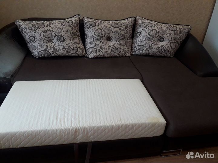 Угловой диван бу