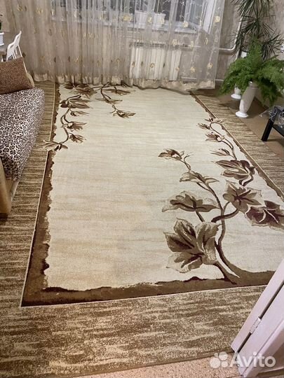 Ковры разные б/у