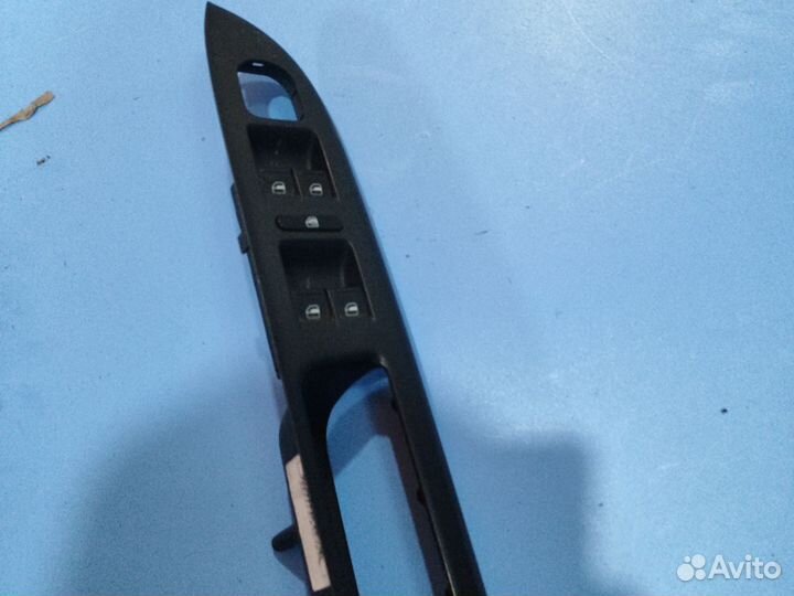 Накладка блока управления стеклоподъемниками Golf