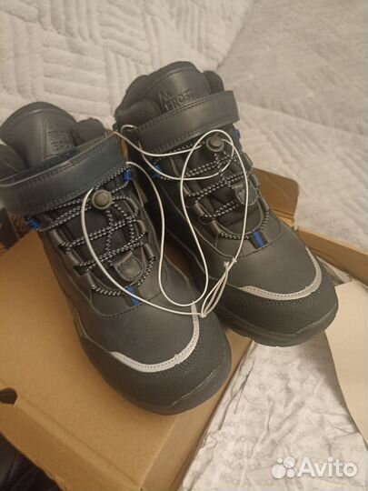 Ботинки зимние для мальчика новые 35 размера
