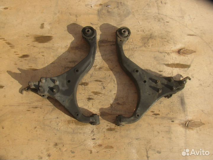 Рычаг передний Kia Sportqge 2 Hyundai Tucson