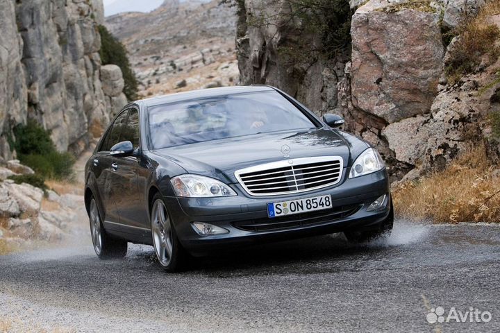 Лобовое стекло Mercedes W221 221