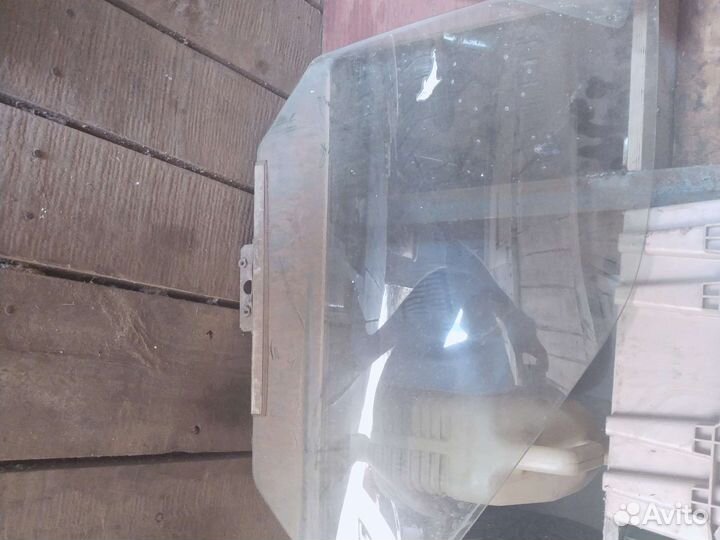 Боковое стекло ваз 2110