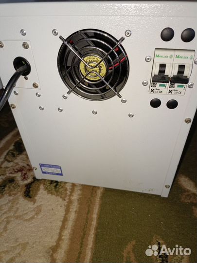 Стабилизатор напряжения