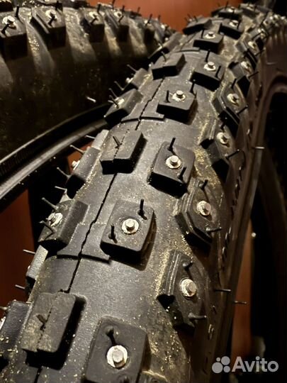 Покрышки 26 зимние шипованные