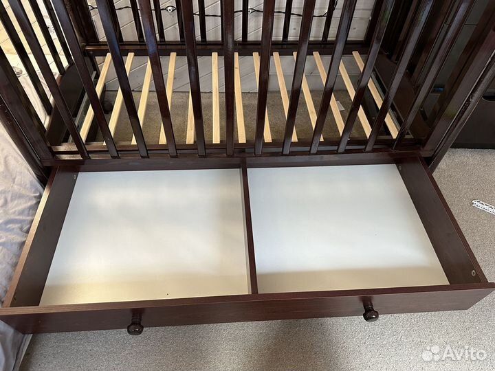 Кроватка Ванечка и комплект белья