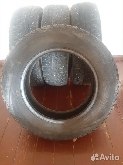 Viatti Brina Nordico V-522 175/70 R14 T