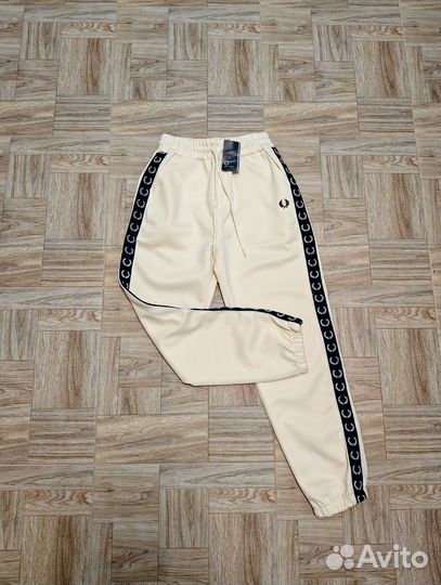 Спортивные штаны fred perry