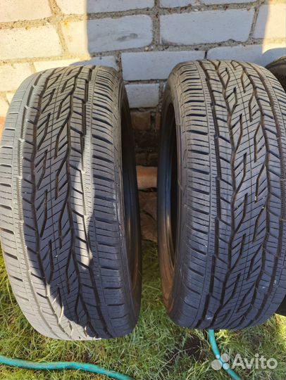 Continental ContiCrossContact LX2 215/60 R17 96H