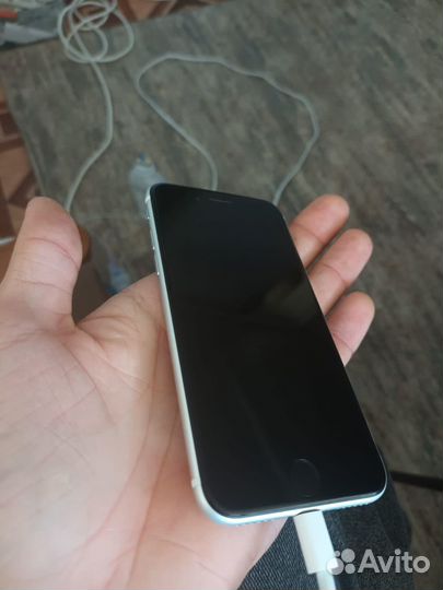 iPhone se 2020