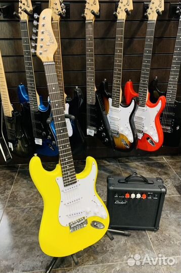 Комплект Электрогитара с комбиком 15 Вт