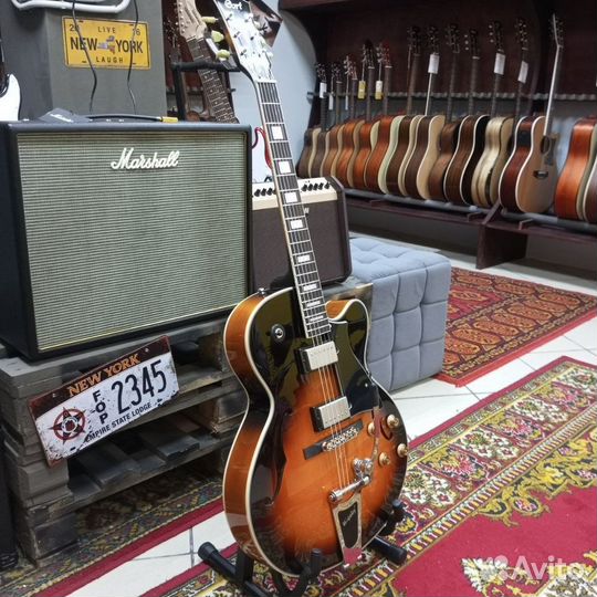 Электрогитара полуакустическая Cort Yorktown