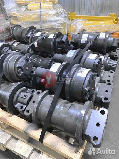 Каток поддерживающий Komatsu PC400-7