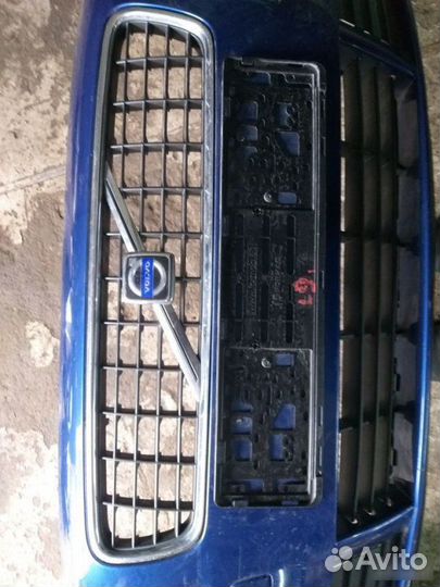 Бампер передний Volvo S40