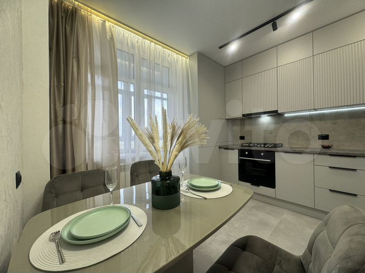 2-к. квартира, 65 м², 4/20 эт.