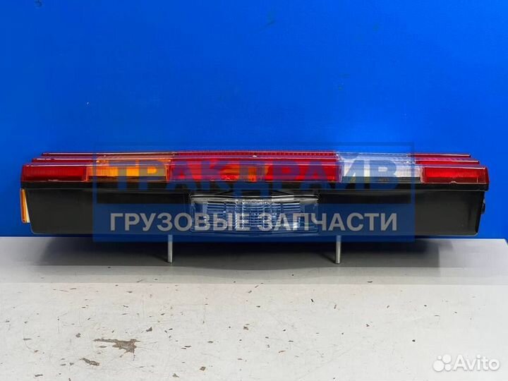 Фонарь задний Мерседес Актрос левый (6 секций) расстояние между крепёжными болтами 200мм