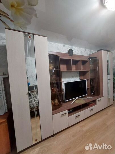 Стенка в гостиную