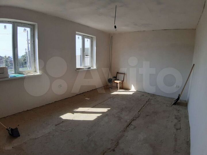 Дом 163 м² на участке 8 сот.